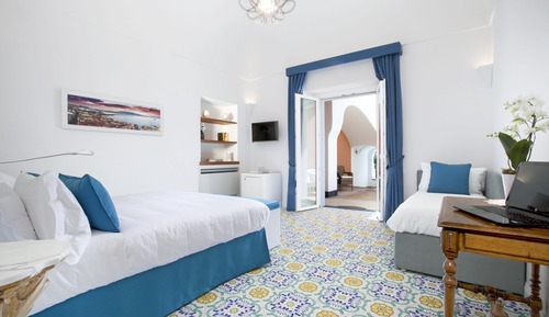 Triple Room, Patio