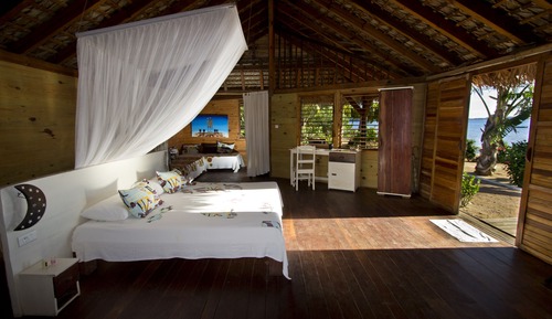 Bungalow, Beachfront