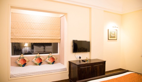 Super Deluxe Jungle View Room