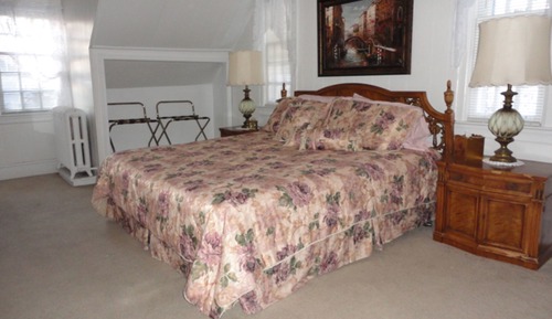 Standard Suite, Ensuite (Lady Diana's Suite 9/10)