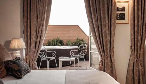 Double or Twin Room, Hot Tub, Partial Sea View