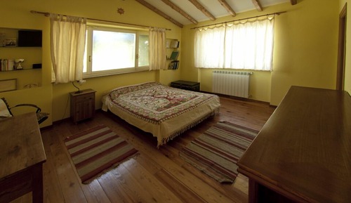 Classic Double Room, Shared Bathroom