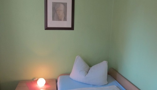 Family Room, 2 Bedrooms, Garden View
