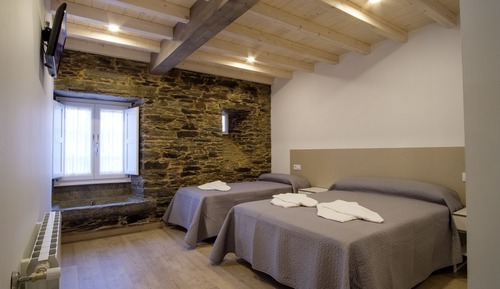Triple Room, 3 Twin Beds, Private Bathroom