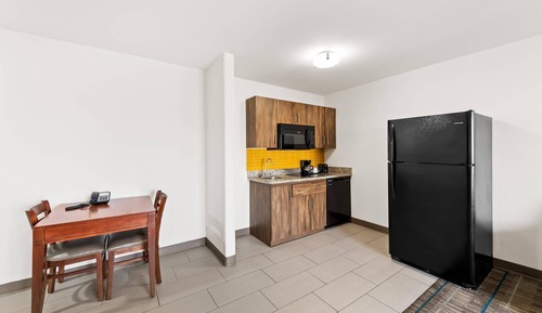 Suite, 1 Bedroom, Non Smoking, Kitchen (Living Room with Sofa Bed)