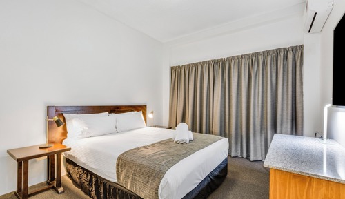 Hotel Suite Double