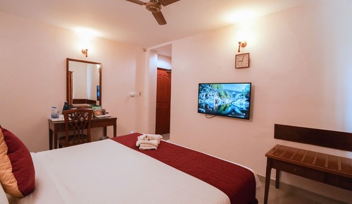 Deluxe Room with Balcony