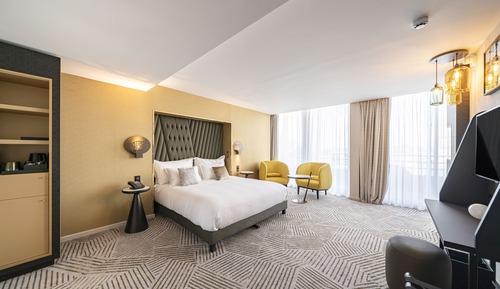 Junior Suite, 1 King Bed, Balcony, View (Cathedral View)