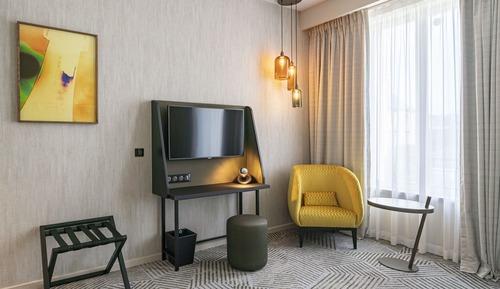 Room, 2 Twin Beds, Courtyard View