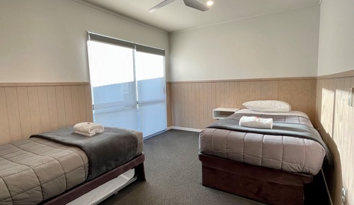 Three Bedroom Motel