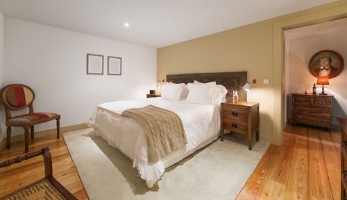 Suite (Manor House)