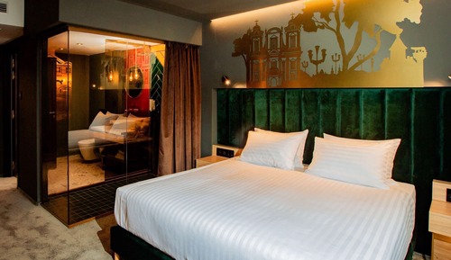 Superior Room, 1 King Bed