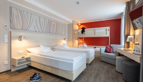 Standard Quadruple Room