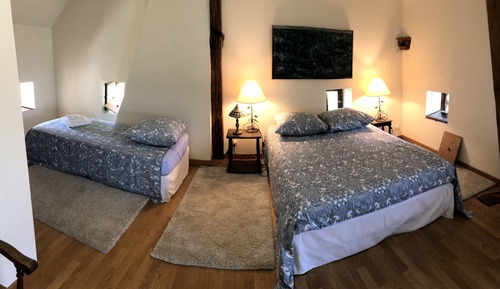 Traditional Triple Room (Tuffeau)