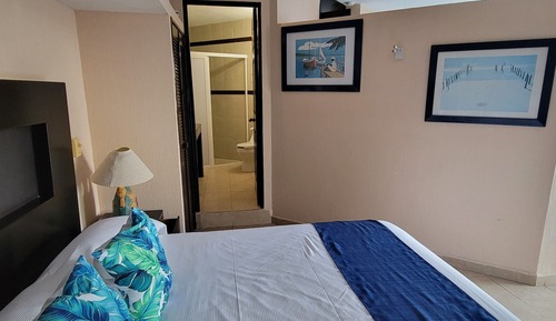 Standard Studio, Ocean View