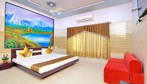 Luxurious Family Suite