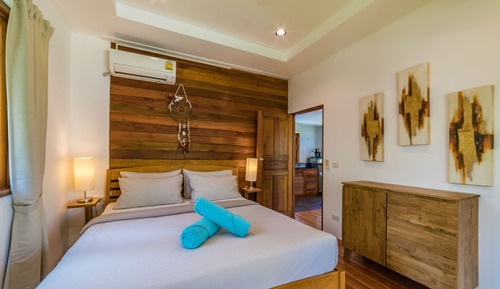 Comfort Villa, 1 King Bed with Sofa bed, Partial Ocean View, Garden Area