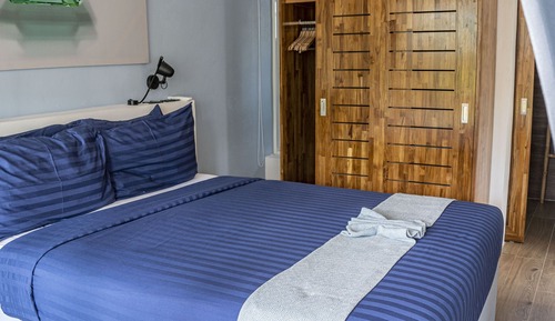 Family Villa, 1 Queen Bed with Sofa bed, Pool View, Poolside