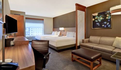 Suite, Multiple Beds, Accessible, Bathtub