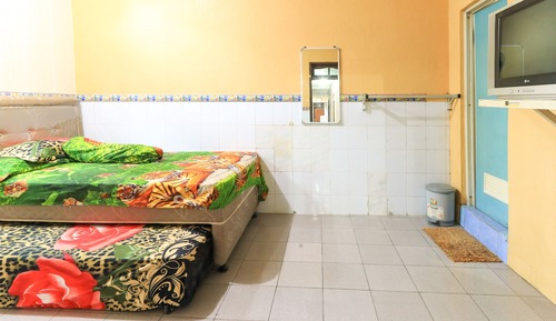 Family Twin Room