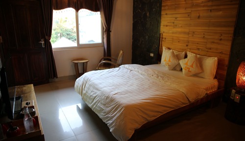 Double Room, Mountain View