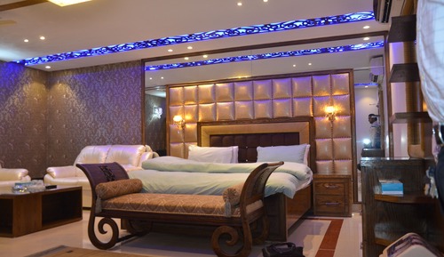 Royal Room