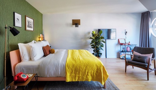 Room (Extra Large)