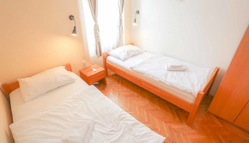Basic Twin Room, Shared Bathroom