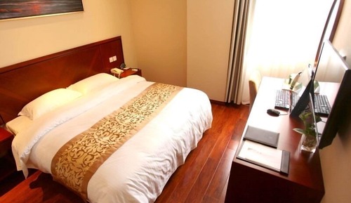 Classic Room, 1 King Bed - Local resident only