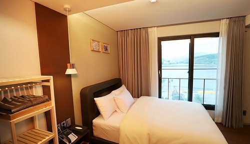 Junior Suite, River View