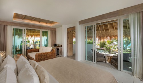 Suite, Pool View