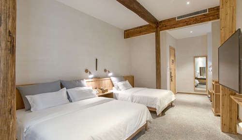 Design Triple Room C