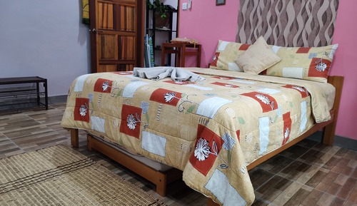 Comfort Room, 1 Queen Bed (Jaze 3)