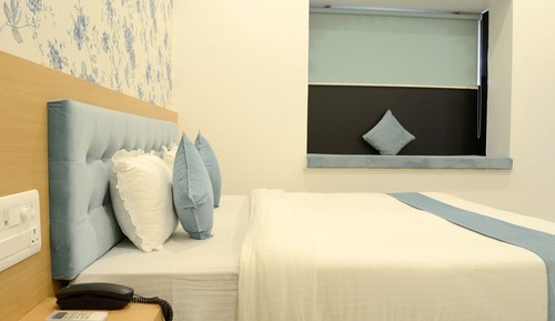 Standard Double Room, 1 King Bed, Non Smoking, Ground Floor