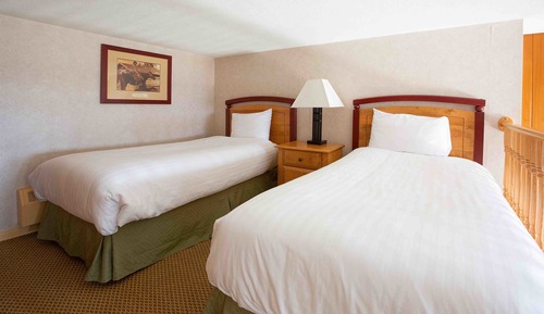 Classic Loft, 1 Bedroom, Kitchenette, Pool View