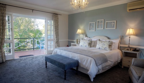 Premier Room (KF)