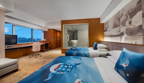 Family Room, Multiple Beds (Premium)