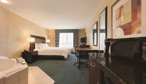 Room, 1 King Bed, Jetted Tub