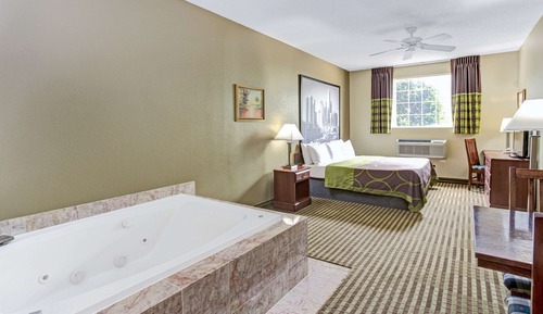 Suite, 1 King Bed, Non Smoking, Jetted Tub