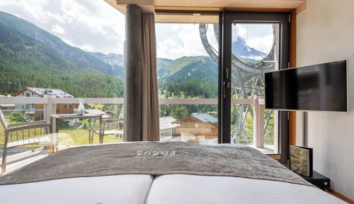Deluxe Double Room, Balcony (Matterhorn view)