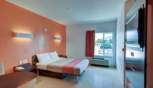 Standard Room, 1 Queen Bed, Non Smoking