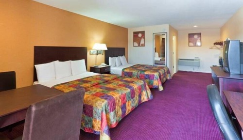 Room, 2 Queen Beds, Non Smoking