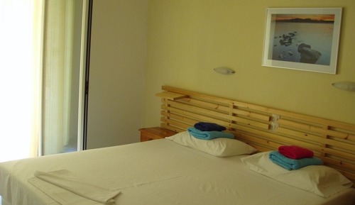 Studio, Sea View