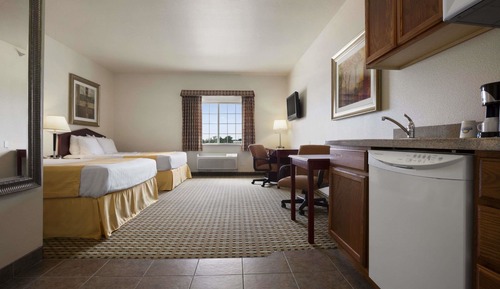 Room, 2 Queen Beds, Non Smoking