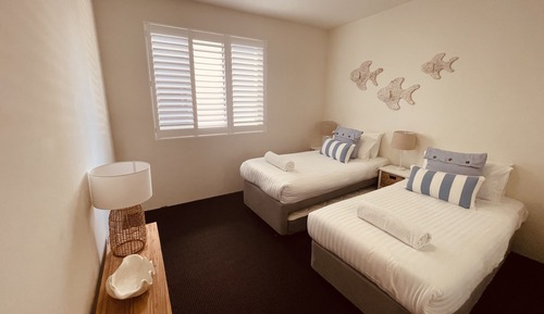 Apartment, 3 Bedrooms, Pool View