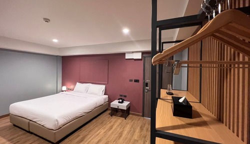 Standard Room, 1 King Bed