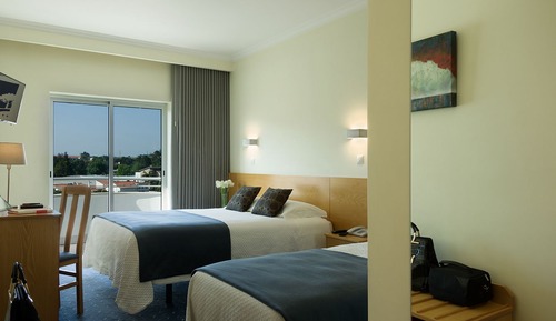 Triple Room, Multiple Beds