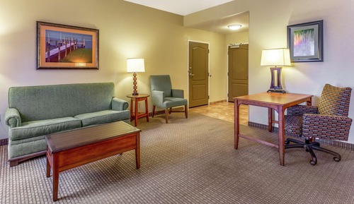 Suite, 1 King Bed, Accessible, Non Smoking