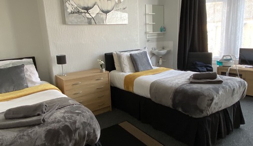 Family Room, Multiple Beds (Shared)