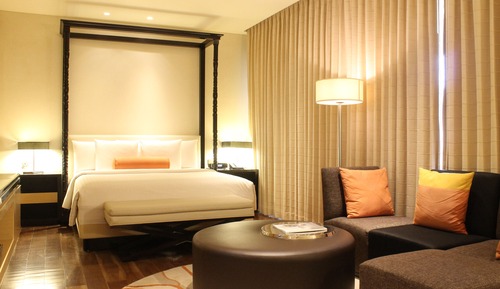 Executive Suite, 1 King Bed, Non Smoking, Executive Level
